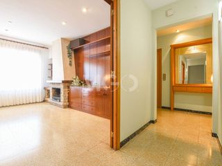 Pis  Calle montesquiu. Piso en venta en torelló