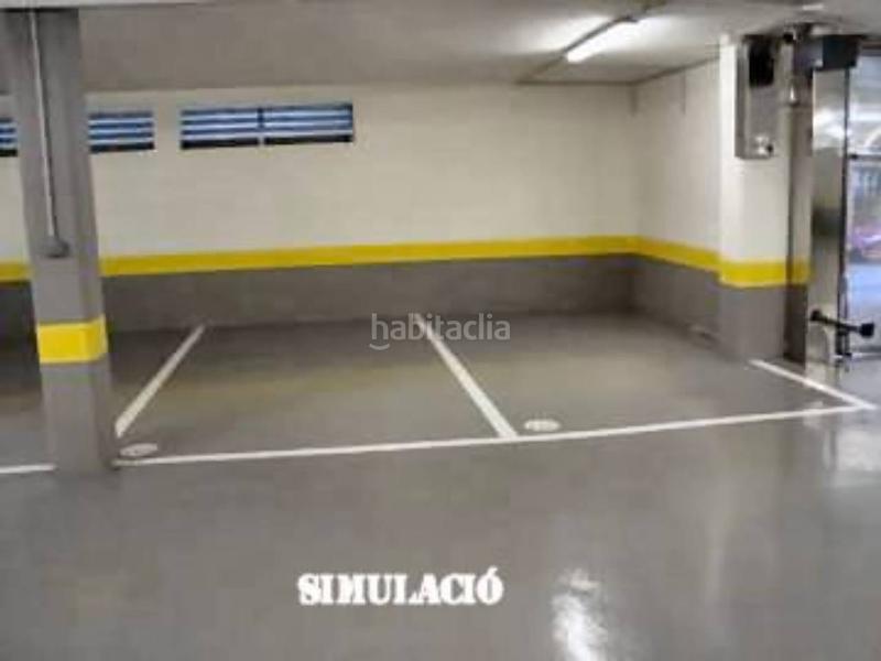 Foto 4e9b9f09-b1b9-4d26-b100-5012b3b3887b. Car parking in Estadi-Santa Anna Vic