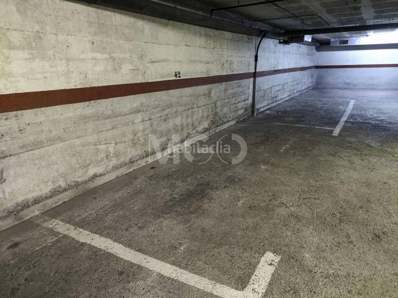 Foto 7e851d84-70b4-474d-9ec4-14d3ed5c9282. Parking coche en joan xxiii 9 lot daparcaments en venda a en Vic