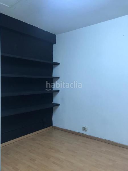 Foto ca29f634-2cf4-4c81-a327-254453de2740. Local comercial local com. en venta en garcía barbón. en Vigo