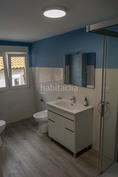Foto 3002a7a9-d29d-4203-9d12-14380f7e3f60. Casa con parcheggio in Vilaboa