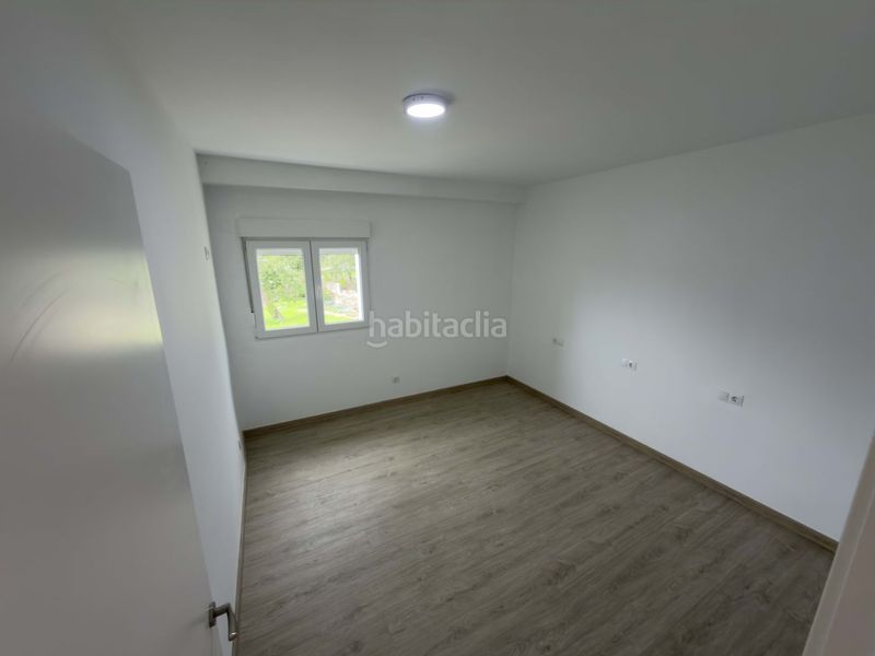 Foto 6ea1aaf4-5ba7-45ca-a37d-85ea1c934d15. Casa con parcheggio in Vilaboa