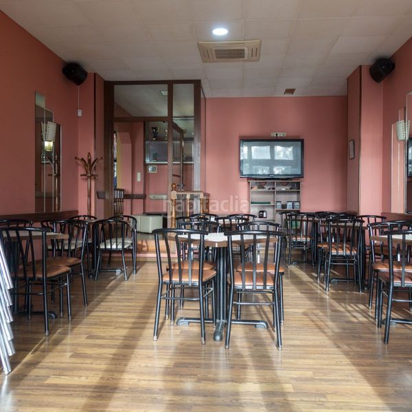 Foto dfb44bd2-9e66-4cea-9164-82e22f30eee3. Local comercial a Mos