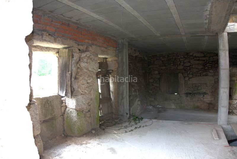 Foto 8bf3e74f-75af-4ad9-8d65-001a2ed30aad. Casa amb aparcament a Salceda de Caselas