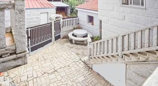 Maison à Vilamarín. Casa en venta en vilardevos, 8 dormitorios.