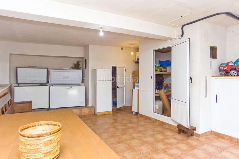 Foto b9c5aa75-0261-4d35-afb7-959beb250460. Casa  en venta en vilardevos, 8 dormitorios. en Vilamarín