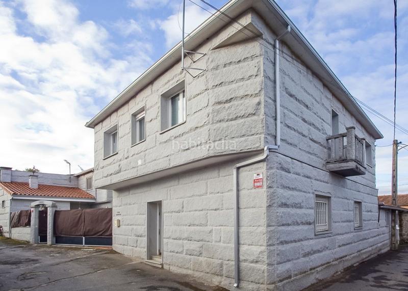 Foto bf55d7d9-c8a5-48c7-94f4-641f2c06ced0. Casa  en venta en vilardevos, 8 dormitorios. en Vilamarín