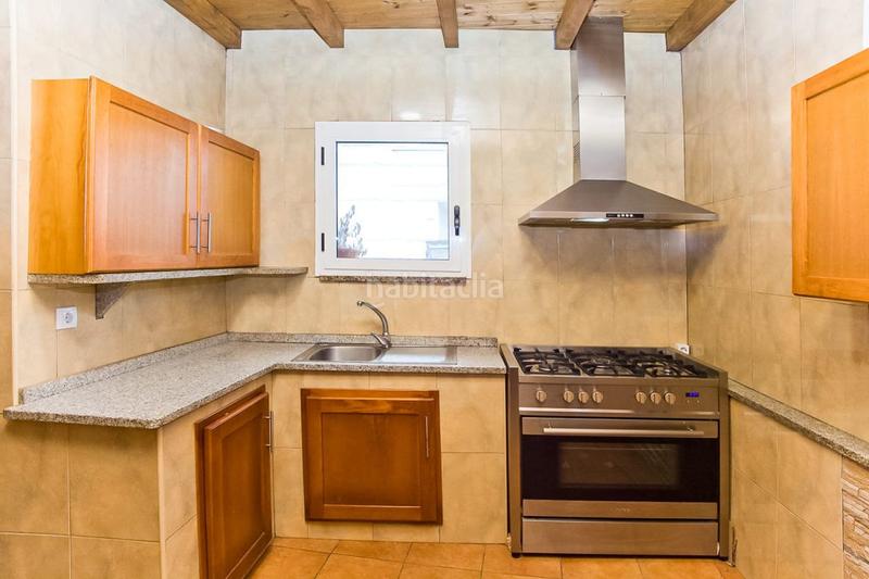 Foto f54cc5bf-10ac-401c-a43c-ea5fed1b703d. Casa  en venta en vilardevos, 8 dormitorios. en Vilamarín