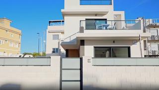 Appartement à Carolinas Bajas. Apartamento en venta en benijofar, 3 dormitorios.
