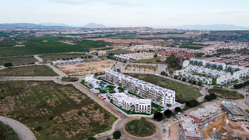 Foto bc5f7186-8a83-49e9-8774-4b3ac9cacf74. Apartament amb aparcament a El Edén Guardamar del Segura