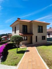 Xalet a Parroquias Rurales. Chalet en venta en marcón, 4 dormitorios.
