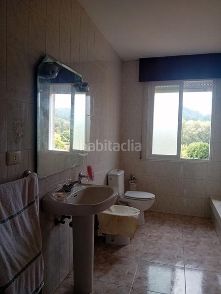 Foto 232b54c2-3e15-40c1-aed9-47957773abac. House with heating parking in Ponteareas