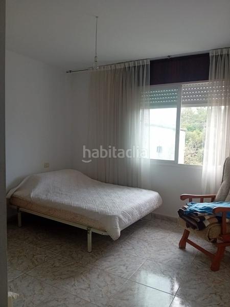 Foto 4e64f461-e575-4f80-bee1-2850a2920bfb. House with heating parking in Ponteareas