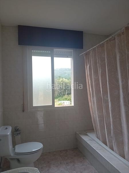 Foto 6e500a0b-864b-40d2-862c-24d4f6fd79e1. House with heating parking in Ponteareas