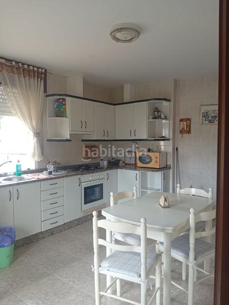 Foto 7e85ae49-2420-4d2e-aecf-abc214ddfd68. House with heating parking in Ponteareas