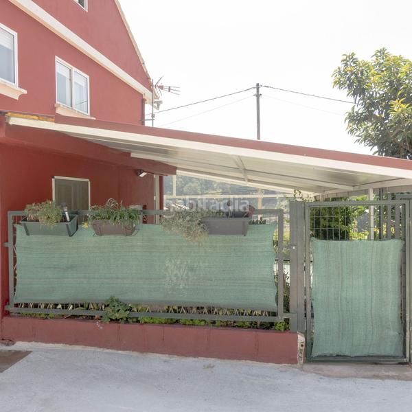 Foto 6882cab4-55b7-45c4-a71c-d63dda1e8472. Casa  en venta en villaza, 8 dormitorios. en Gondomar