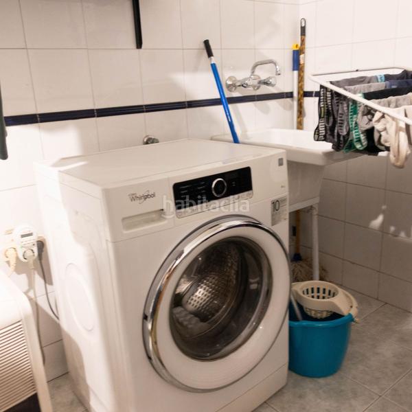 Foto 6fe37869-7c9c-469b-9551-b975c79d86e4. Xalet amb calefacció aparcament a Salceda de Caselas