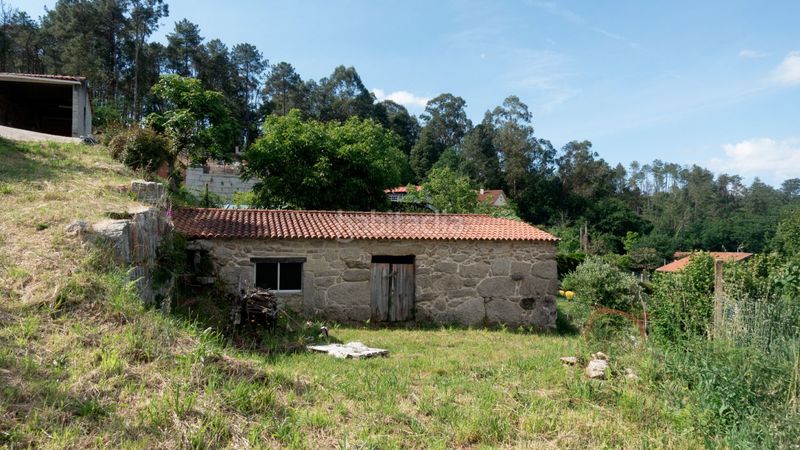 Foto b80dc702-bf0b-4534-9511-72b1da140e49. Casa amb calefacció aparcament a Ponteareas