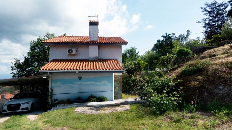 Foto f0c44344-45bc-42d6-9cb4-ecd3d1dece4c. Casa amb calefacció aparcament a Ponteareas