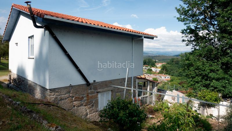 Foto f1e4ff97-f97a-40b6-aaae-6f1fbe90460b. Casa amb calefacció aparcament a Ponteareas