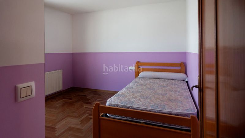 Foto 49a754af-e262-49ab-828a-93052772218b. Pis amb calefacció aparcament a Ponteareas