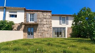 Haus in Ponteareas. Casa en venta en ponteareas, 3 dormitorios.