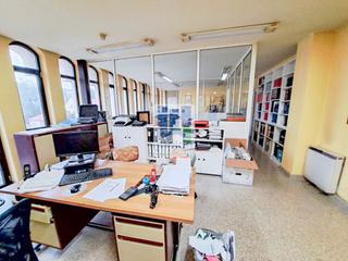 Locale commerciale in PLAZA A.MARTINEZ