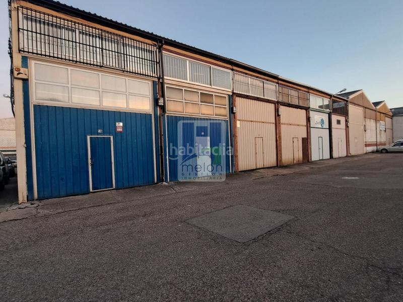 Foto 00eeaf43-5076-4787-8bd1-7f2f190c2766. Local comercial en Villafría - La Ventilla - Castañares Burgos