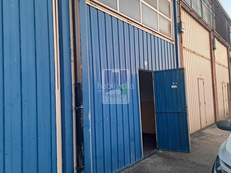 Foto 470f3a18-541b-40aa-bd32-b69d52e5fdc4. Locale commerciale in Villafría - La Ventilla - Castañares Burgos