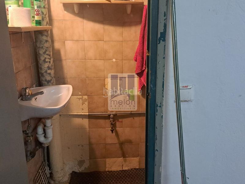 Foto 6446e222-f68c-4157-9996-88e9299f9c31. Locale commerciale in Villafría - La Ventilla - Castañares Burgos