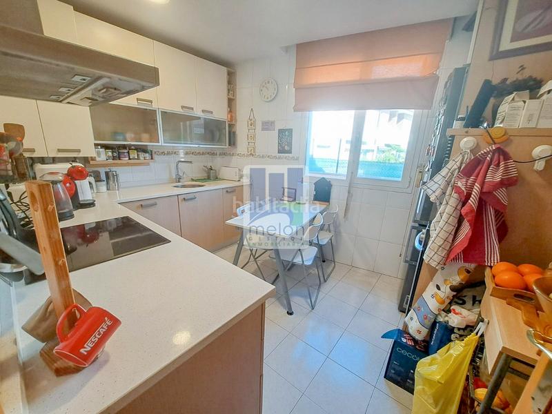 Foto 24a18d3f-fdc6-41b8-b0f0-2a4063e5c465. Chalet mit parking in Villatoro Burgos