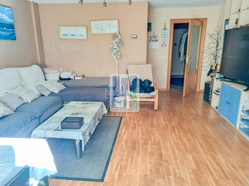 Foto 9246f38a-736e-4082-993d-049e8f8f49a0. Chalet with parking in Villatoro Burgos