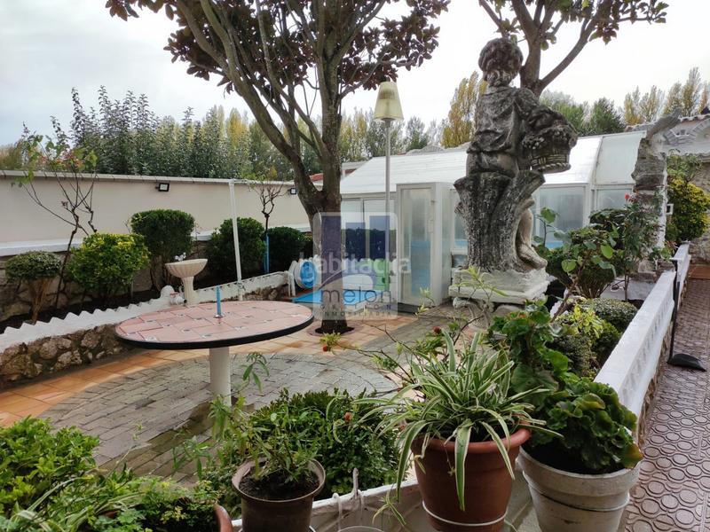 Foto 0740b526-7d4d-4bec-ab1b-ffc8367b0996. Chalet en Barriada de Yagüe Burgos