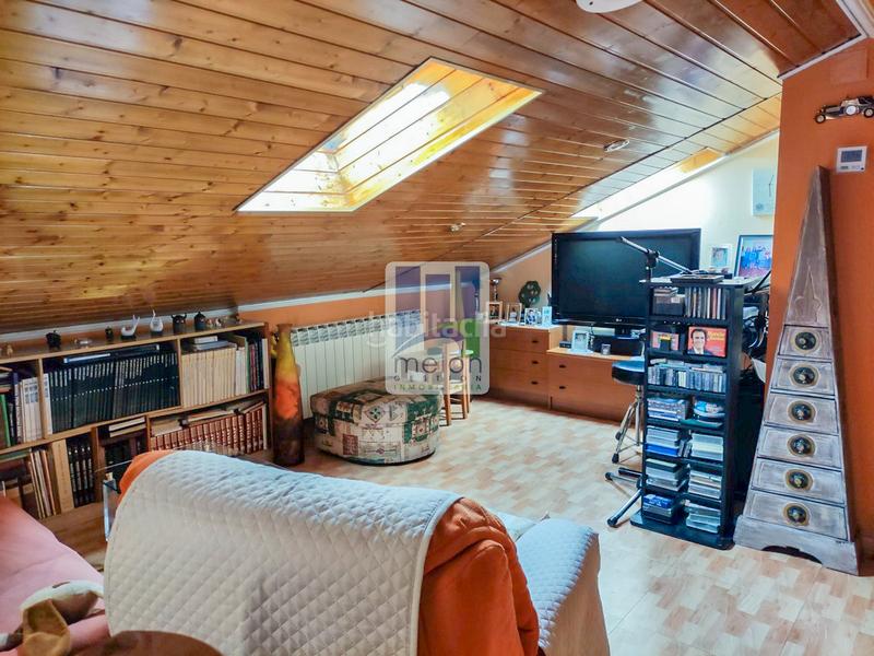 Foto 2d92a9d7-369e-4be1-bdda-bed705315f43. Chalet en Barriada de Yagüe Burgos