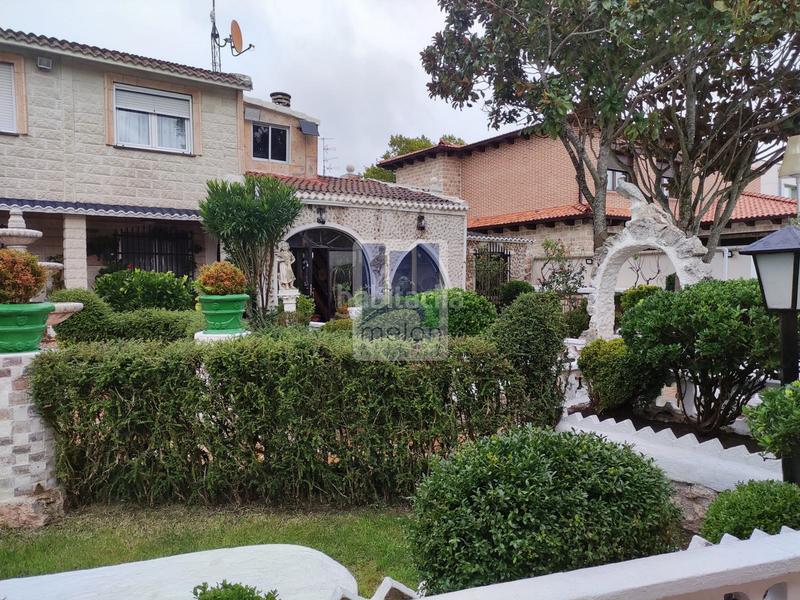 Foto 99d1567c-a9a1-4265-bb31-b84aaaebb58d. Chalet en Barriada de Yagüe Burgos