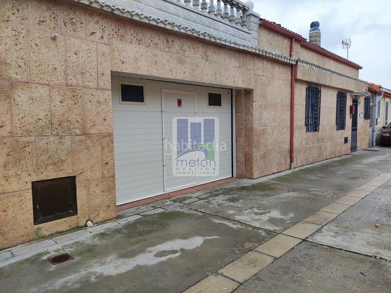 Foto 024bcfec-ac66-4740-b7f2-aaea4c2f1b57. Chalet mit parking in Barriada de Yagüe Burgos