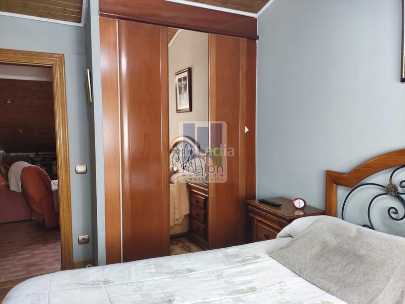 Foto 7ec8c909-28e3-40fa-8c6d-7ea4abbac933. Chalet mit parking in Barriada de Yagüe Burgos