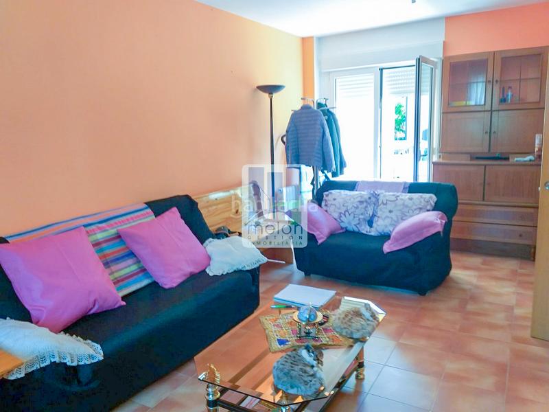 Foto 2169e042-b371-4b57-8441-92b1287fce61. Chalet con parcheggio in Alfoz de Quintanadueñas