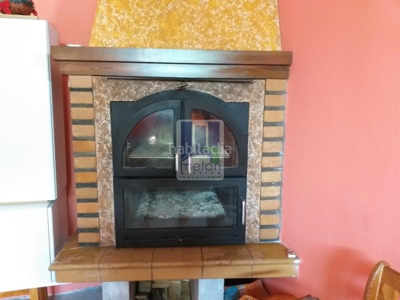 Foto 2b2f7d9b-81c7-4fc4-9c5f-f2aef34b5b59. Chalet con parcheggio in Alfoz de Quintanadueñas