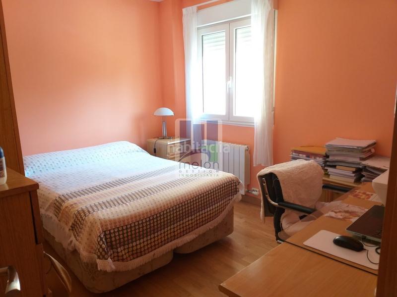 Foto 5056c882-d215-4739-afd6-2c4e1bebf8e4. Chalet con parcheggio in Alfoz de Quintanadueñas