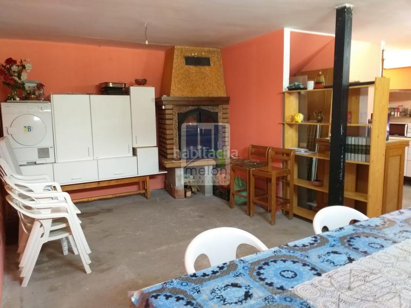 Foto 849e2364-566f-4152-953a-21624b82ddc1. Chalet con parcheggio in Alfoz de Quintanadueñas