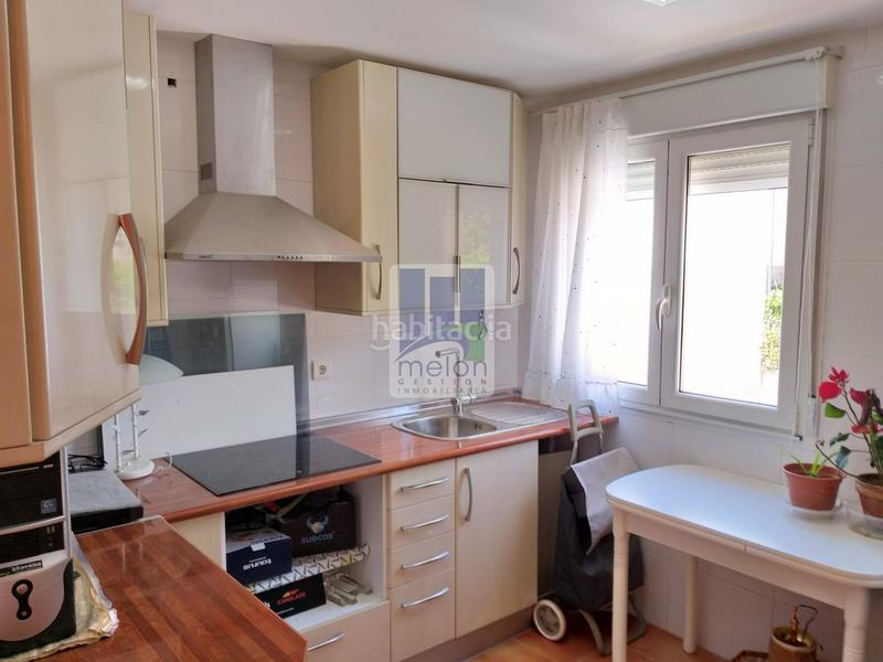 Foto a72b6461-5fe6-47a8-9779-ca370128c07f. Chalet con parcheggio in Alfoz de Quintanadueñas