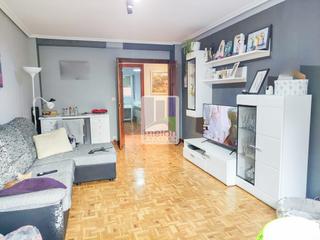 Etagenwohnung in AVDA.DERECHOS HUMANOS