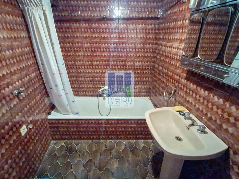 Foto c9e0e529-7a68-470d-b279-6939648f77c3. Chalet in Arlanzón