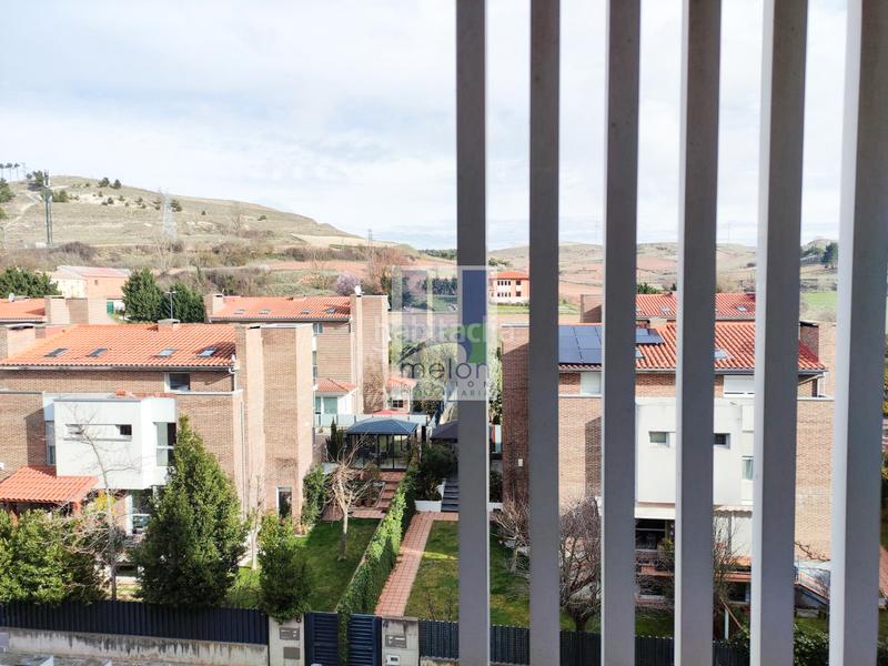 Foto 3fce2d86-4c93-4da2-826e-7b4dec1f9059. Pis amb aparcament a Barriada de Yagüe Burgos