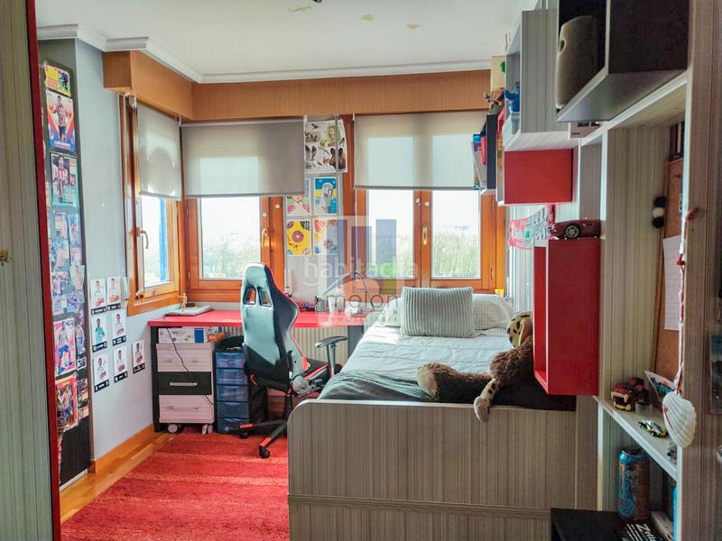 Foto bc780beb-acf9-4790-bbf2-6553049ac037. Pis amb aparcament a Barriada de Yagüe Burgos