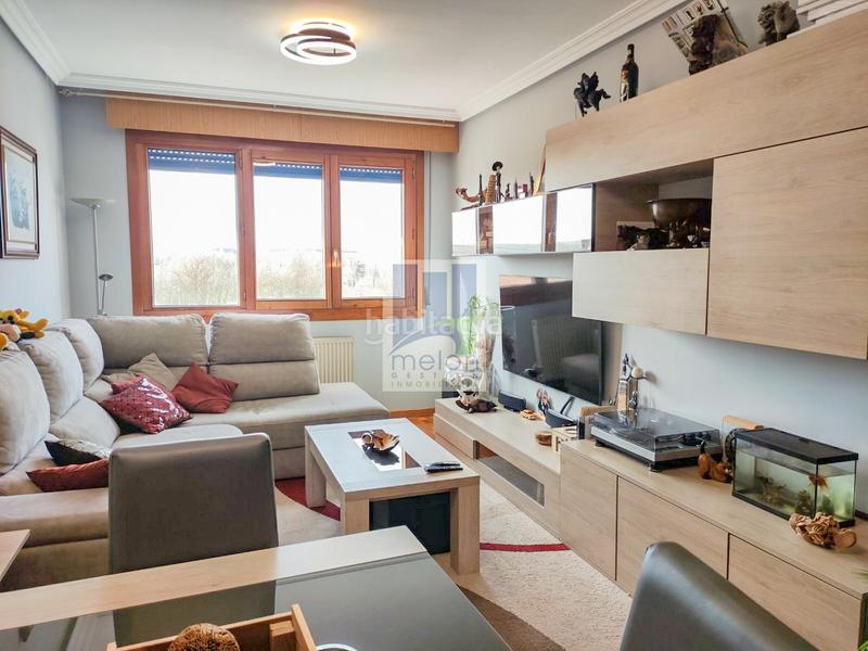 Foto 9110be81-5b9d-404b-8cd6-1cbf5e634b65. Piso en Barriada de Yagüe Burgos