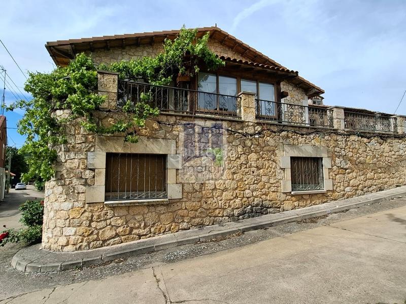 Foto 933e9805-1ba3-4e70-9804-ee7dd57b8a20. Chalet with parking in Modúbar de la Emparedada