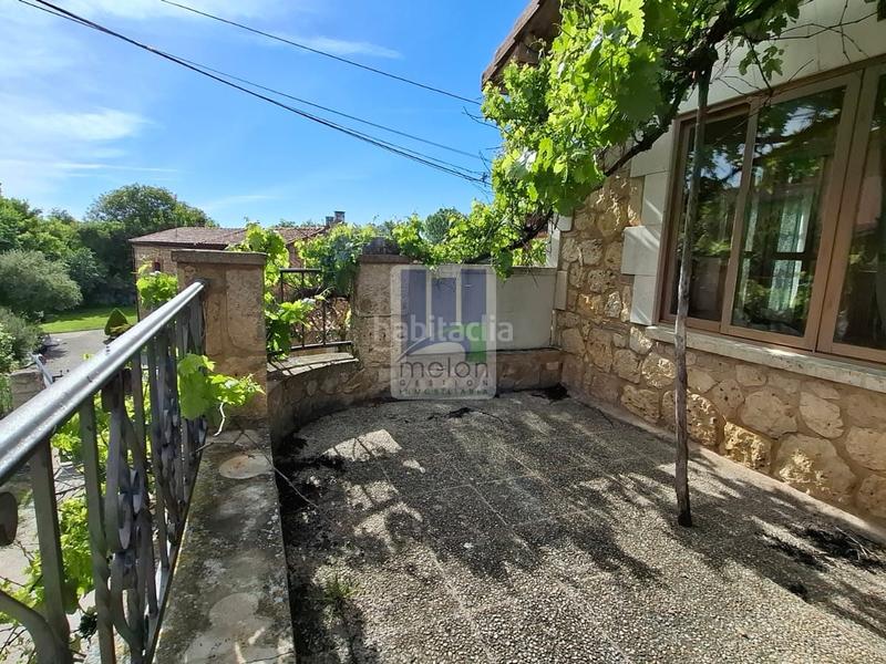 Foto a5da7945-ebf7-48d9-b59c-efae46bba880. Chalet with parking in Modúbar de la Emparedada