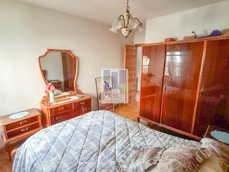 Foto ab57e1d4-6b78-411f-afa2-90debccf2968. Chalet with parking in Modúbar de la Emparedada